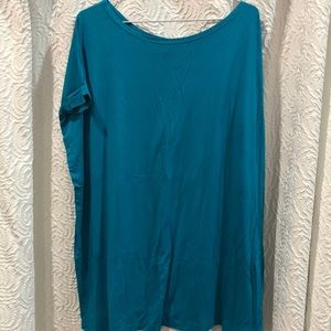 Piko turquoise short sleeved like new